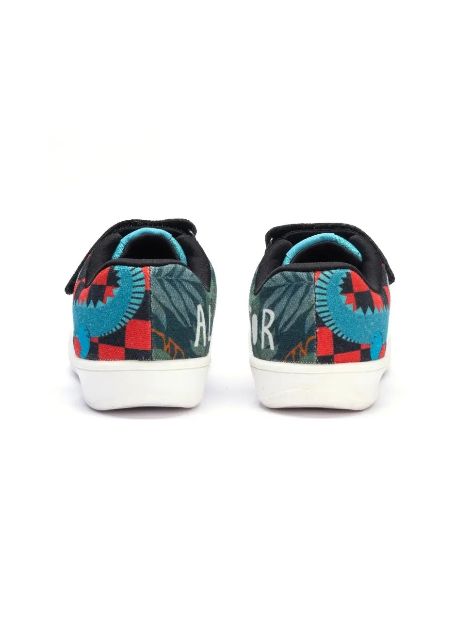 Stylish Strap Low-Top Shoes